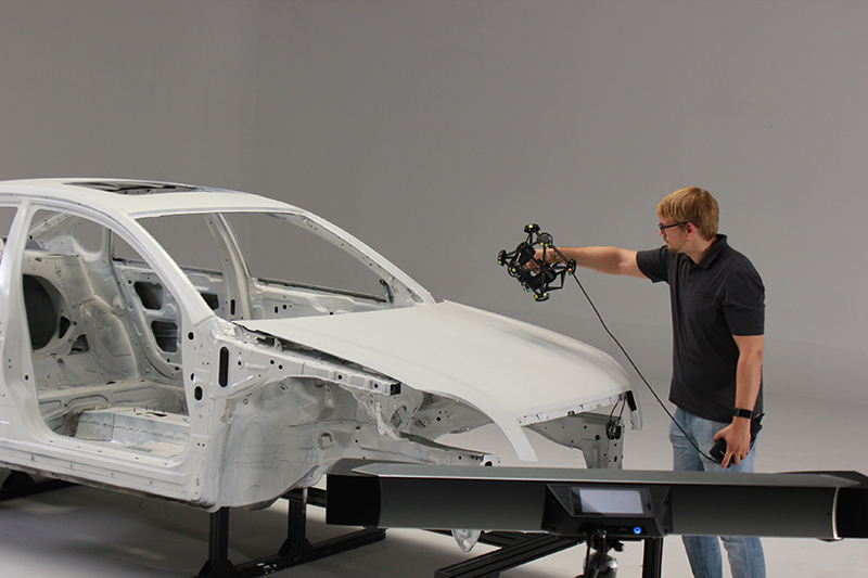 Shining 3D Freesacn Trak Scanner Using