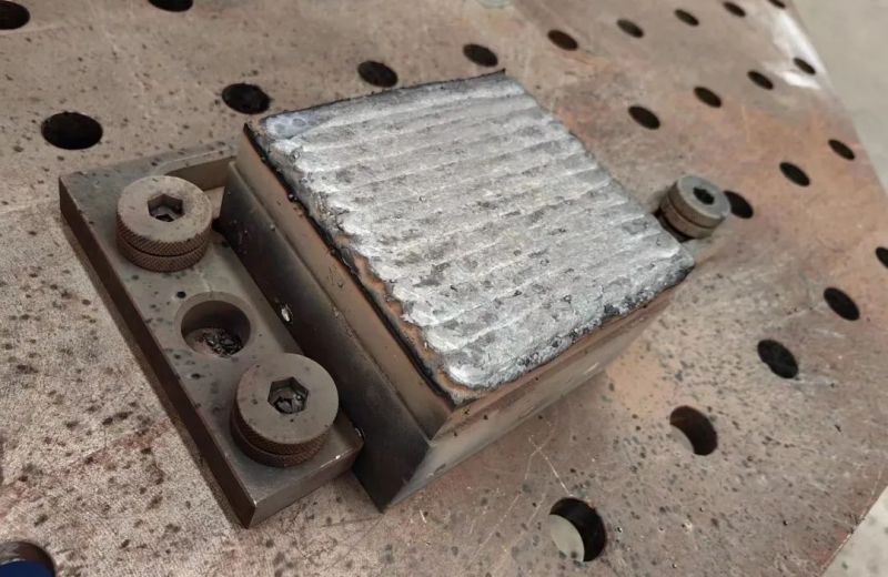 機(jī)器人堆焊後的模具