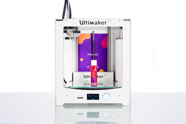 Ultimaker S3 and Magigoo Original 3D Glue Ultimaker S3 and Magigoo Original 3D Glue