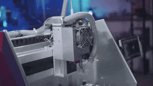 Makera Carvera 桌上型CNC加工機自動換刀和探測