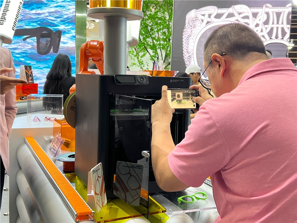 不少買家都對(duì)P1S的列印過程很感興趣 不少買家都對(duì)P1S的列印過程很感興趣