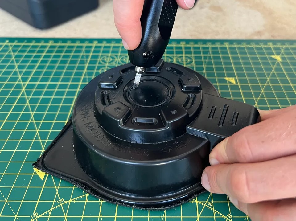 用超聲波切割機(jī)切割 ABS 4mm