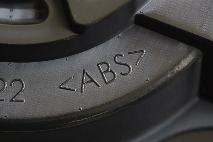 使用SLA 3D列印模板時生成的表面紋理