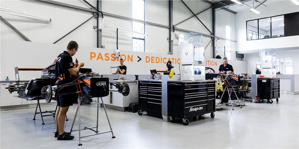 Van Amersfoort車隊(duì)的車庫(kù) Van Amersfoort車隊(duì)的車庫(kù)